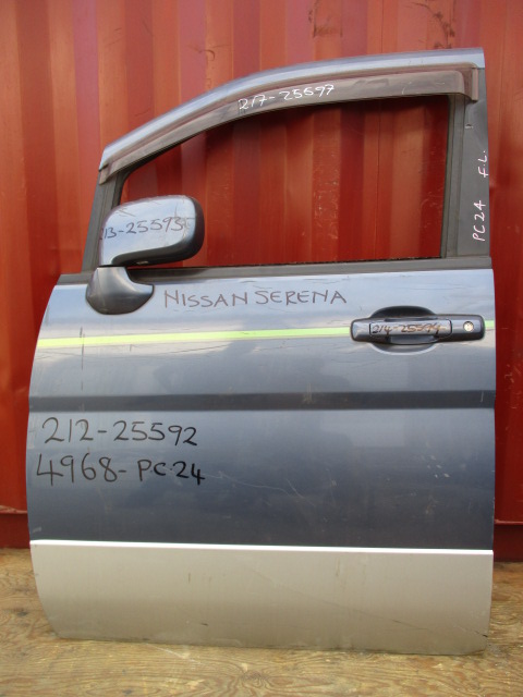 Used Nissan Serena WINDOW GLASS FRONT LEFT